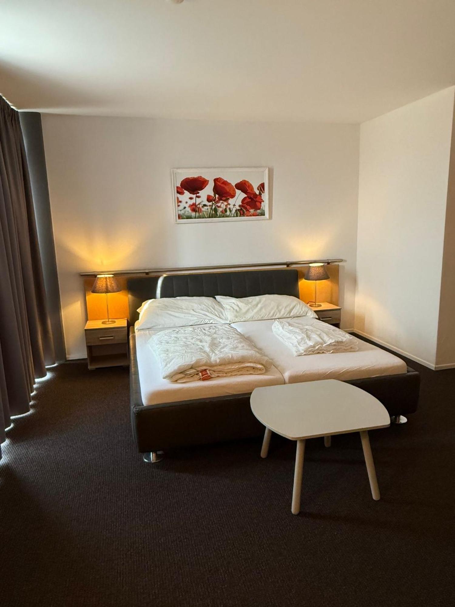 Hotel East End Фрауенфелд Екстериор снимка